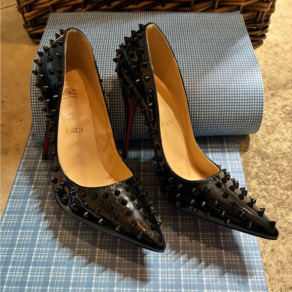 Christian Louboutin Spike Patent Heels - Picture 5 of 14